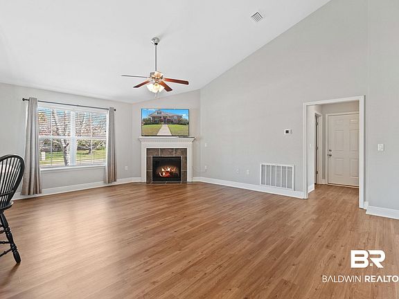 5th image of 504 Charing Cross St