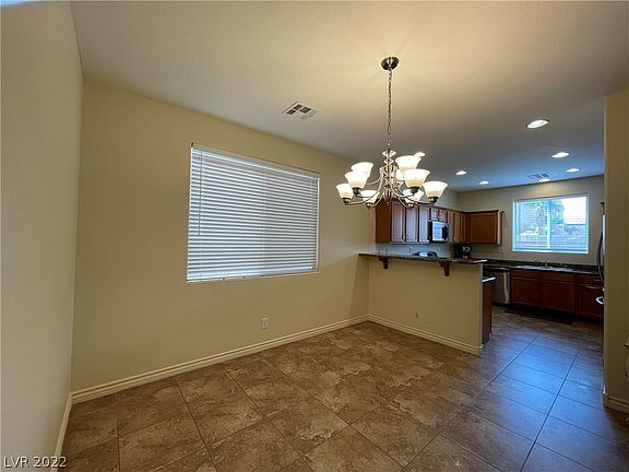 5th image of 9123 Sheffield Garden Ave