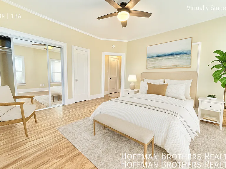 1022 N Berendo St #3 — Photo 3