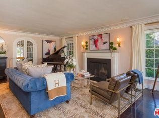 211 Bronwood Ave, Los Angeles, CA 90049