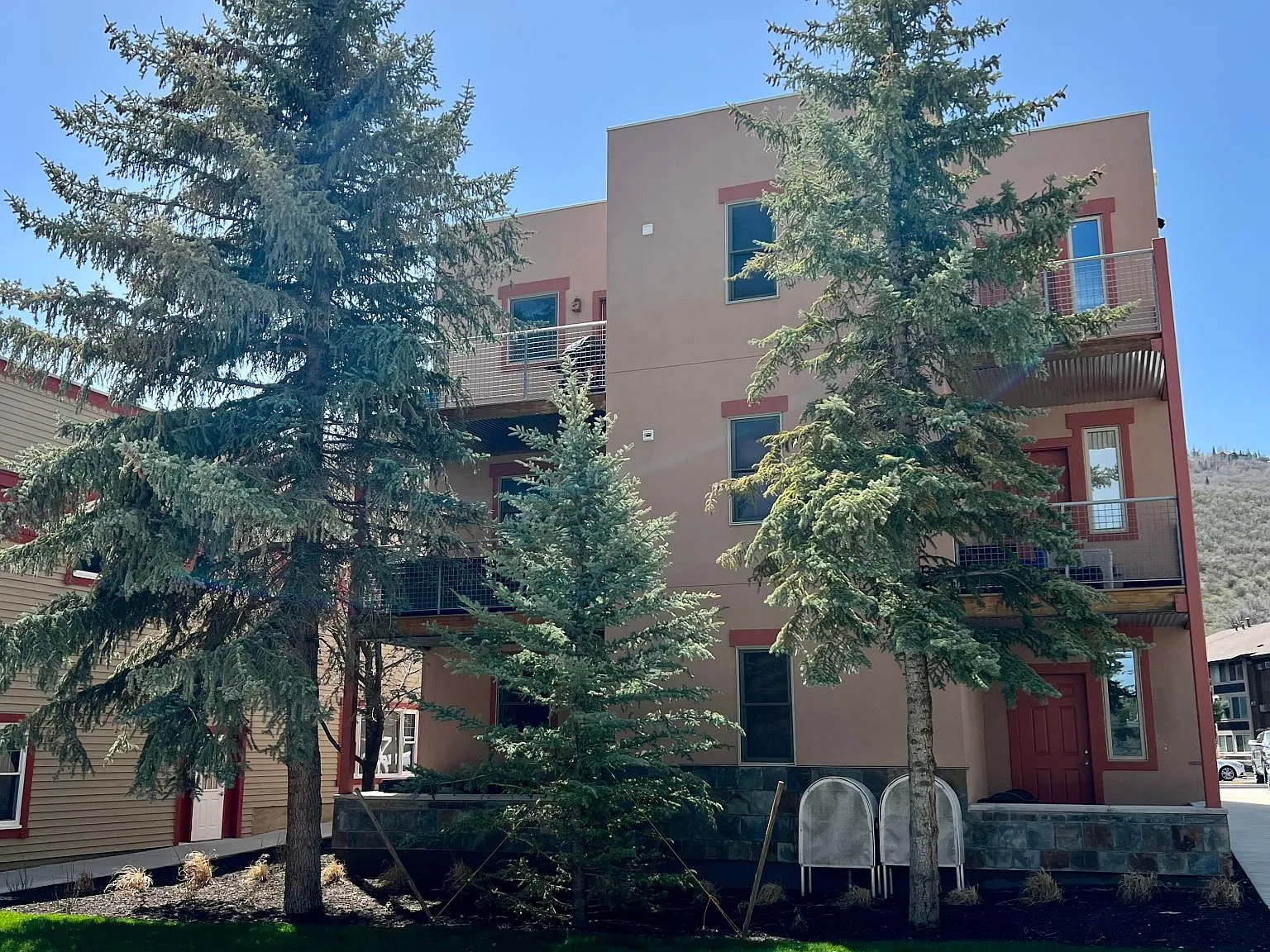 2036 Prospector Ave — Photo 3