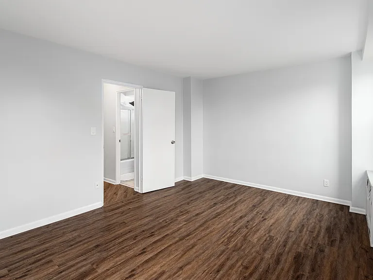 91 Strawberry Hill Ave #735 — Photo 3