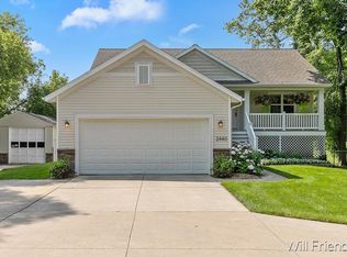 2440 52nd St SW, Wyoming, MI 49519