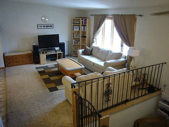 2nd image of 12813 Country View Ct