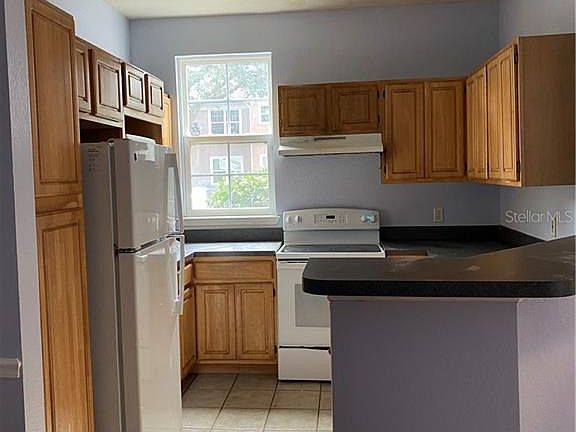 4th image of 3391 Parkchester Square Blvd APT 102