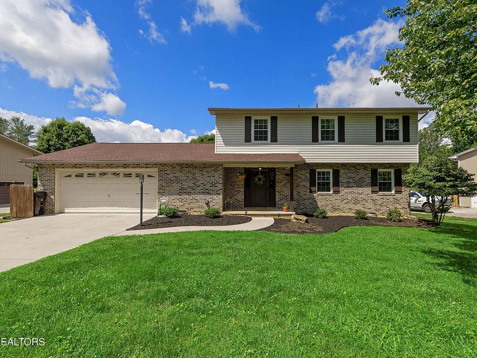 1st image of 7707 Camberley Dr
