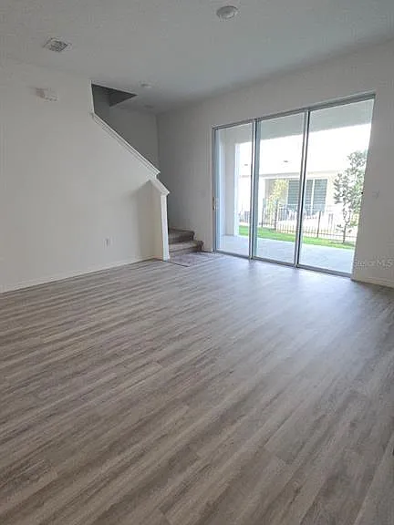 2613 Olympic Ct — Photo 7