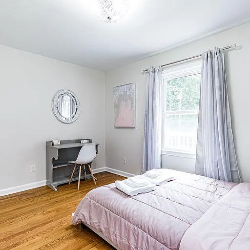 5513 Meadowbrook Rd — Photo 3