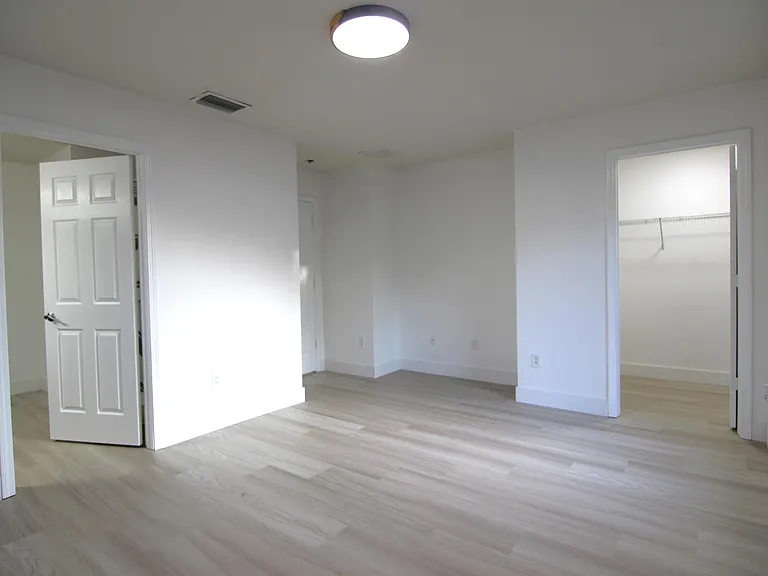 4635 Chatterton Way — Photo 20