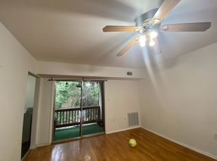 1212 Liberte Ct, Burlington, NJ 08016