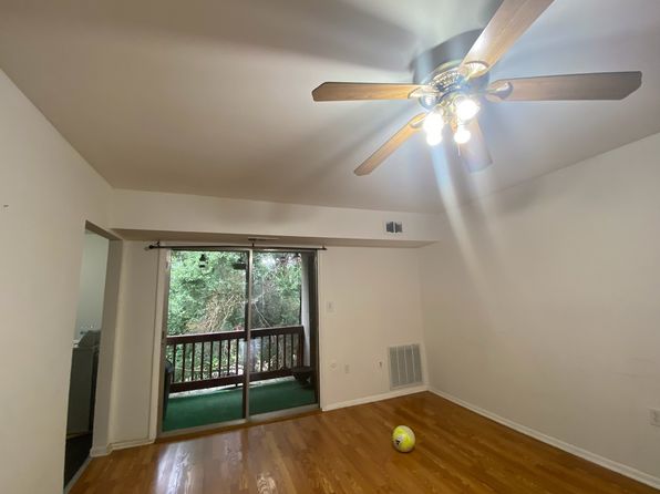 1212 Liberte Ct