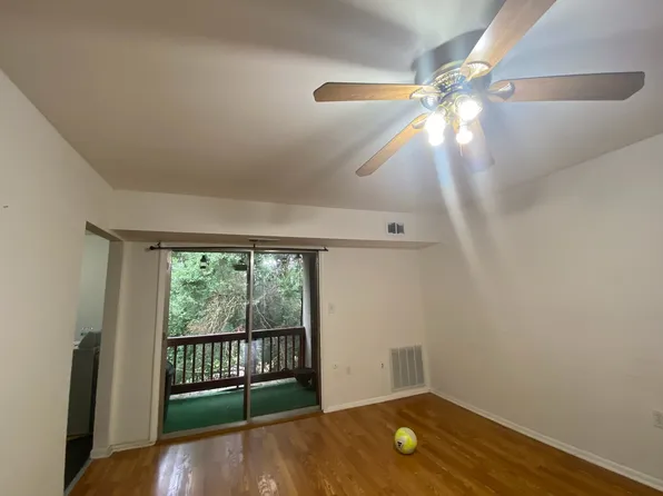 1212 Liberte Ct, Burlington, NJ 08016
