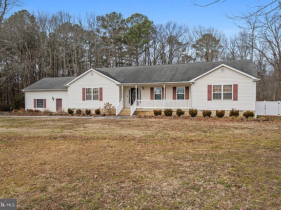 3rd image of 22343 Newtowne Neck Rd