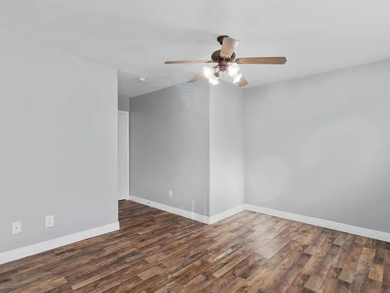 Large Renovated 3-Bed/2.5-Bath Townhomes at a Great Price with Covered Parking Included — Photo 33
