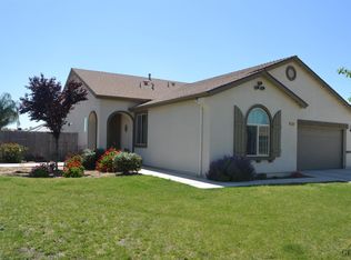 130 Avenida Ruiz, Delano, CA 93215