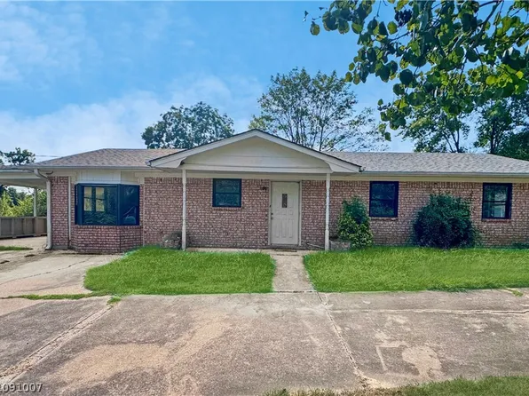 15663 Central St, Spiro, OK 74959