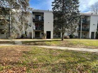 124 Silver Ln #53, East Hartford, CT 06118