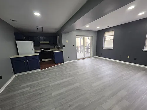 516 Saint Paul Pl #3 Photo 1