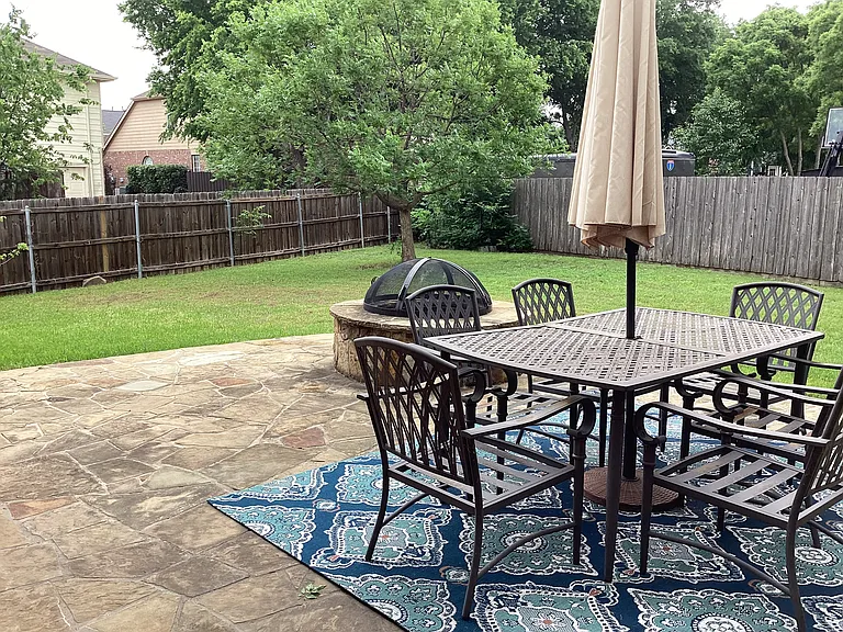 7774 Park Downs Dr — Photo 32