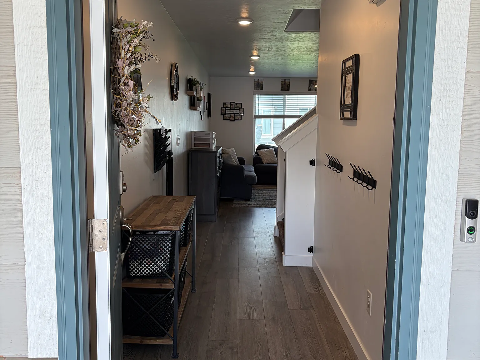 4 bed, 2.5 bath, 2187 sqft, $2,200 — Photo 4