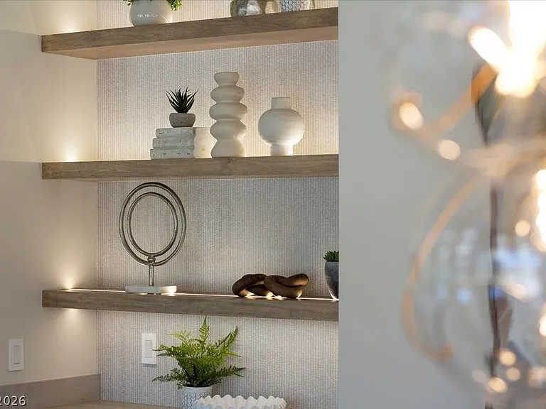 2401 Driftwood Dr — Photo 17