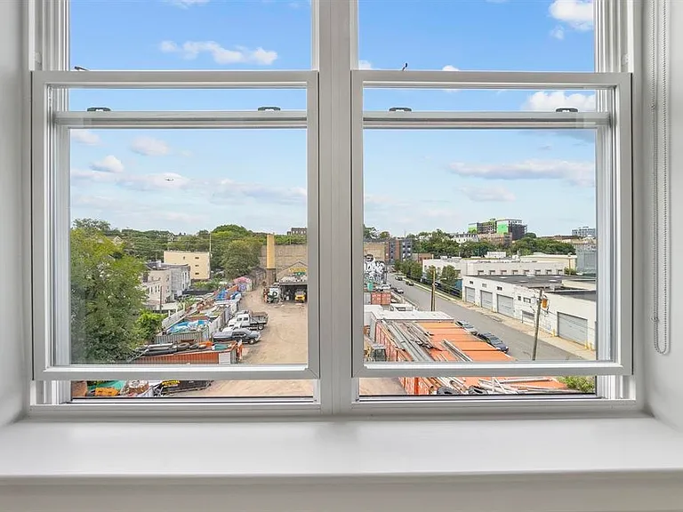 660 Grand St #403 — Photo 9