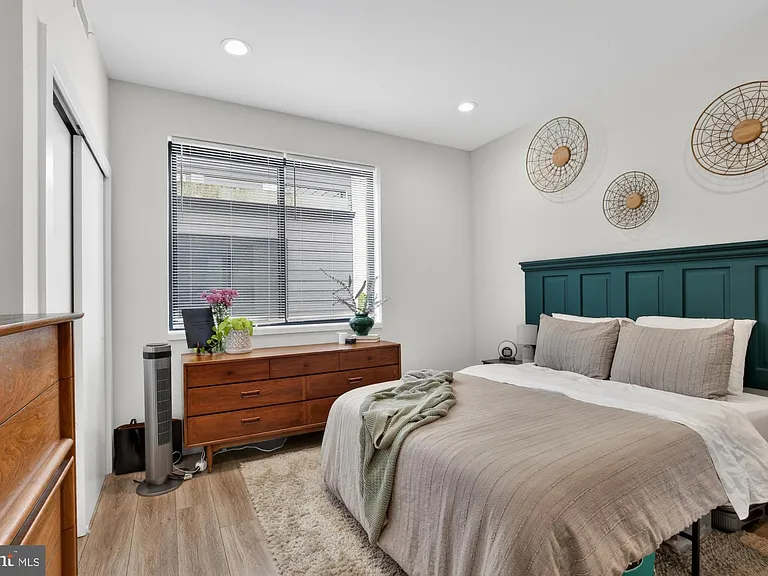 381 Martin St #3 — Photo 14