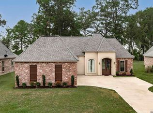 4940 Pointe Prospect Dr, Oscar, LA 70762