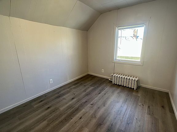 2nd image of 836 S Newton Ave #2