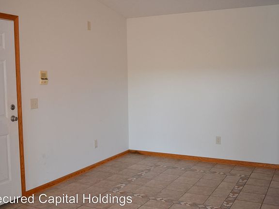 4th image of 5127 Belle Isle Dr