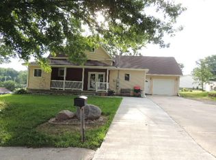 902 Court St, Dunlap, IA 51529