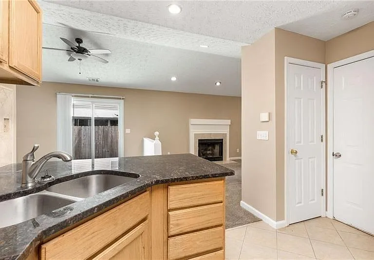13387 Aventide Ln — Photo 8
