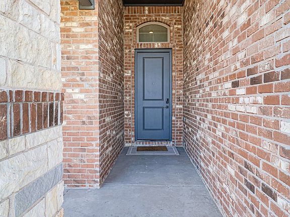3rd image of 6015 Forbes Dr
