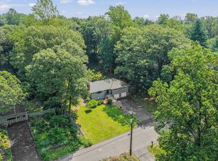 12 Hillside Ter, Suffern, NY 10901