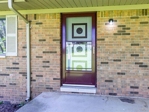 4th image of 2875 Auten Rd