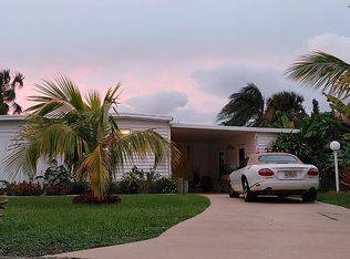 402 Plover Dr, Barefoot Bay, FL 32976