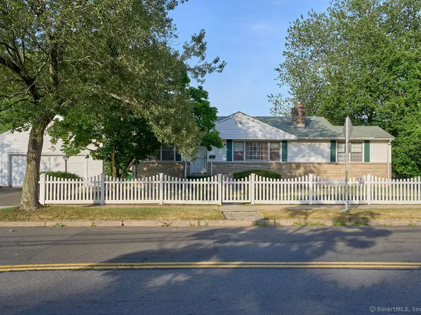 25 Lawncrest Road, New Haven, CT 06515