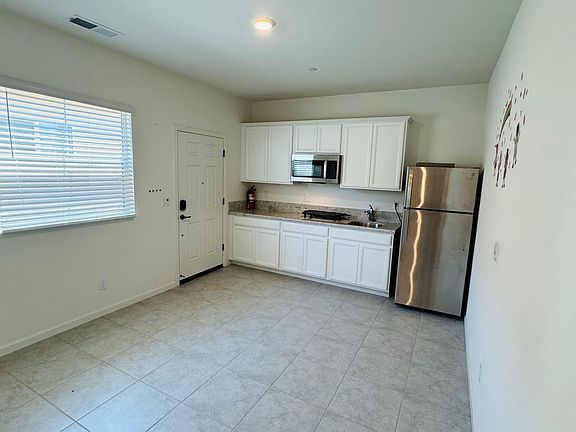 4th image of 2308 Sierra Village Dr