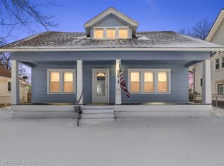 357 W Harry Ave, Hazel Park, MI