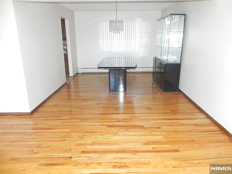 52 Wilson St #2 — Photo 2