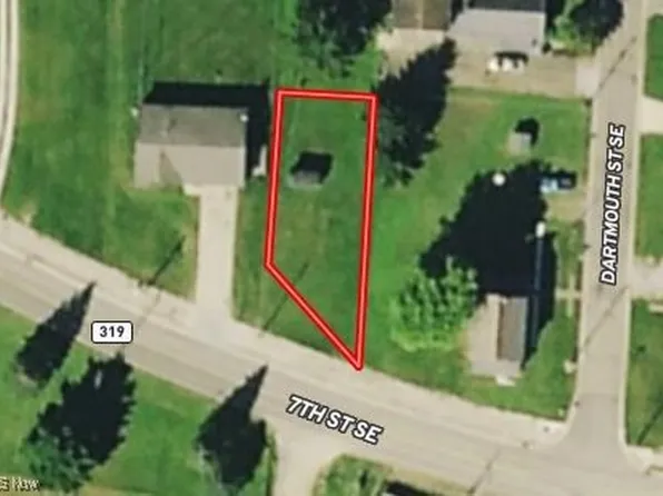 Dartmouth St SE, Brewster, OH 44613