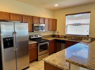 16940 SW 90th Terrace Cir #0, Miami, FL 33196