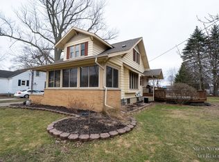 711 E Lincoln Ave, Zeeland, MI 49464