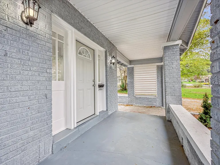 3587 Cowden Ave — Photo 4