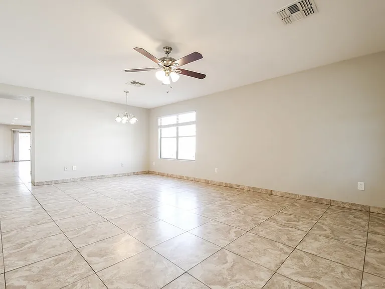 2768 W San Carlos Ln — Photo 4