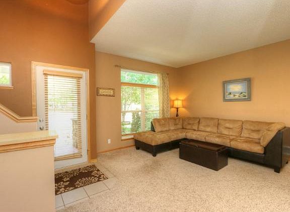 4th image of 2692 Pinkspire Ln E