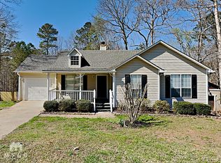 412 Victoria Place Dr, Locust Grove, GA 30248