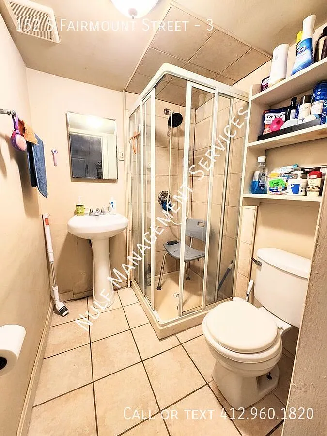 Building Photo - 152 S Fairmount St #3
