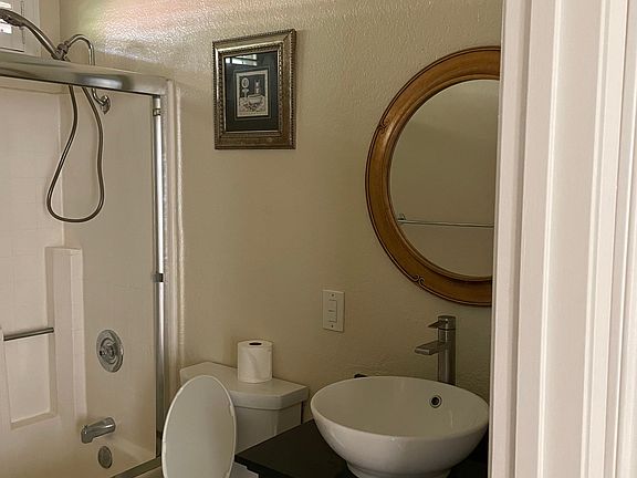 5th image of 3435 Chapala Dr