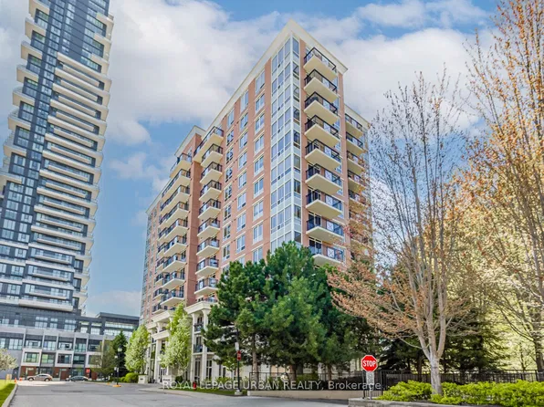 1103 Leslie St Unit 202, Toronto, ON M3C 4G8